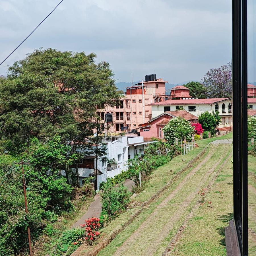 Camellia Heights 1&2 Bed & Breakfast Coonoor Exterior photo